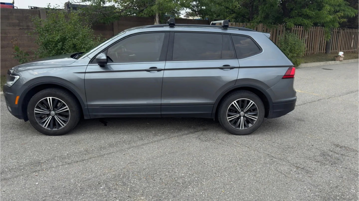 2018 Volkswagen Tiguan SUV thumbnail