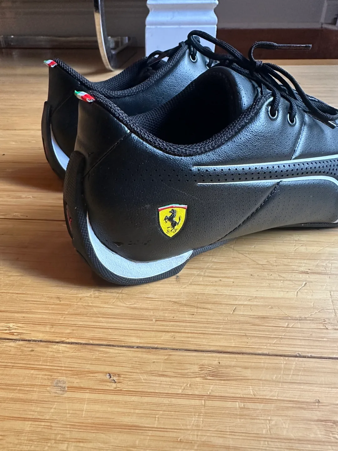 NEW FERRARI PUMA SHOES MEN SIZE 7 / WOMEN 8 thumbnail