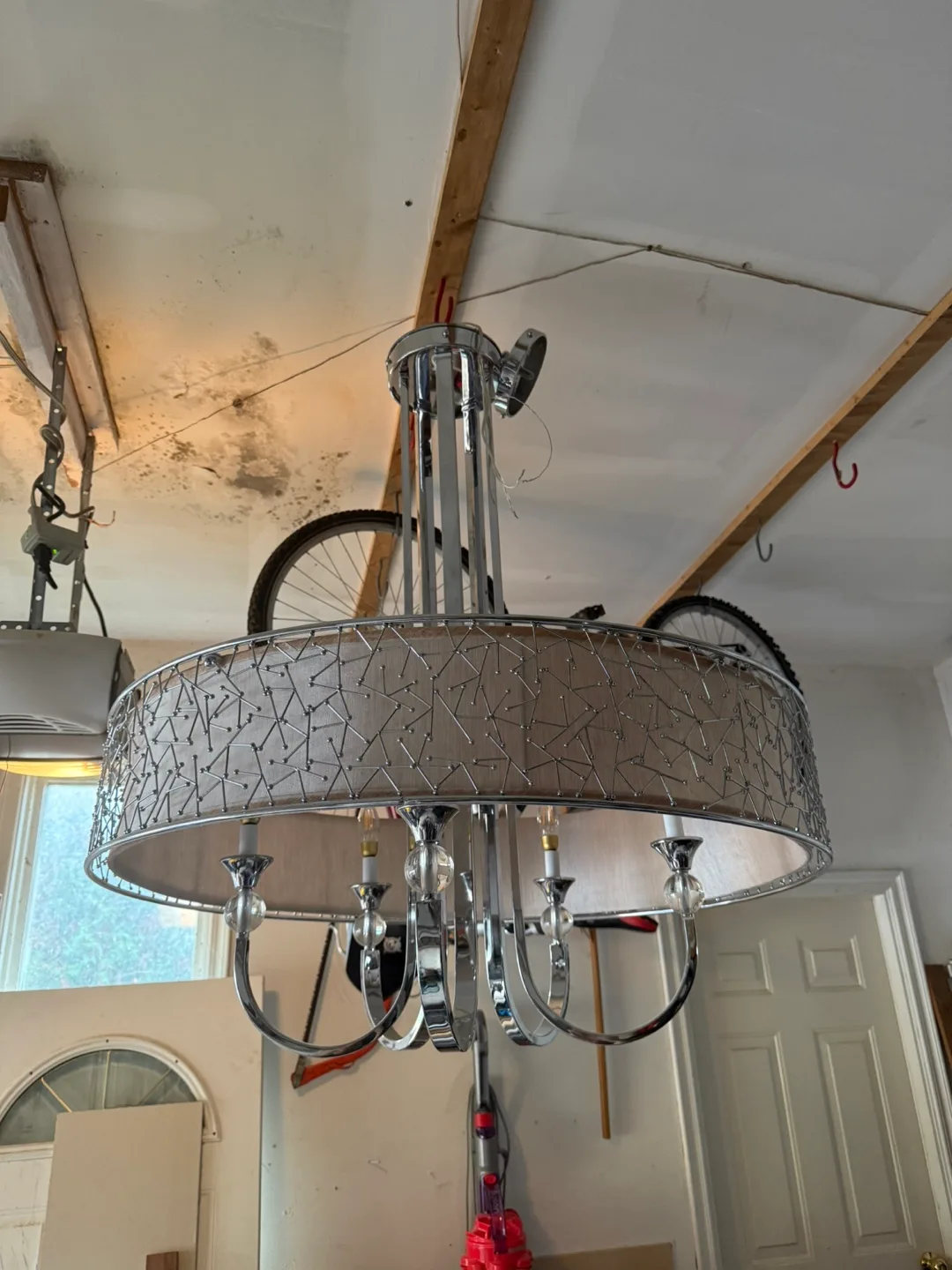 Chandelier thumbnail
