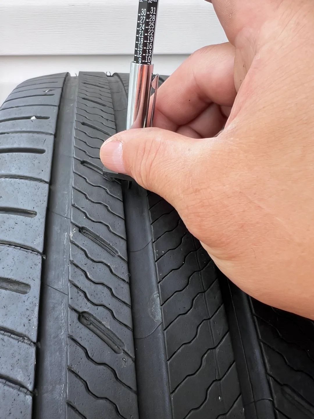 Michelin235 55 20- Set of 4 image indicator(3)