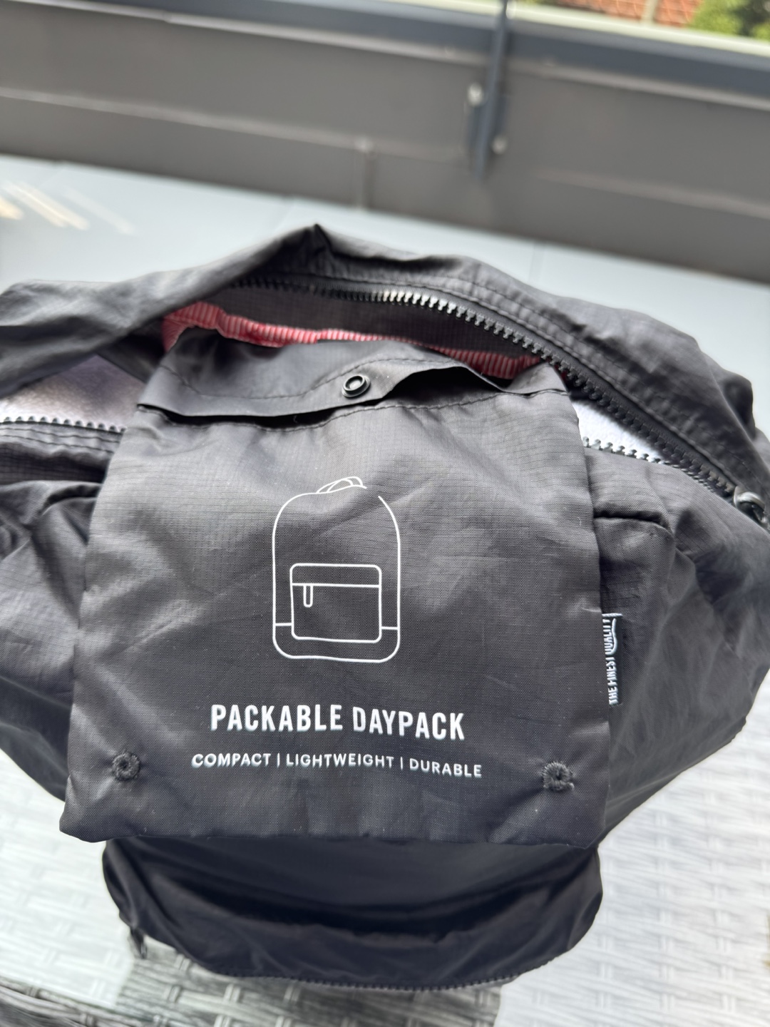 Herschel Packable Daypack-black and a Duffel bag - photo 3