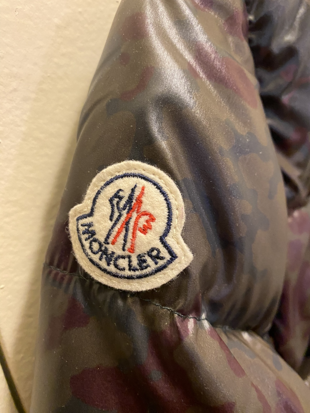Moncler Camo Puffer Jacket unisex - photo 3