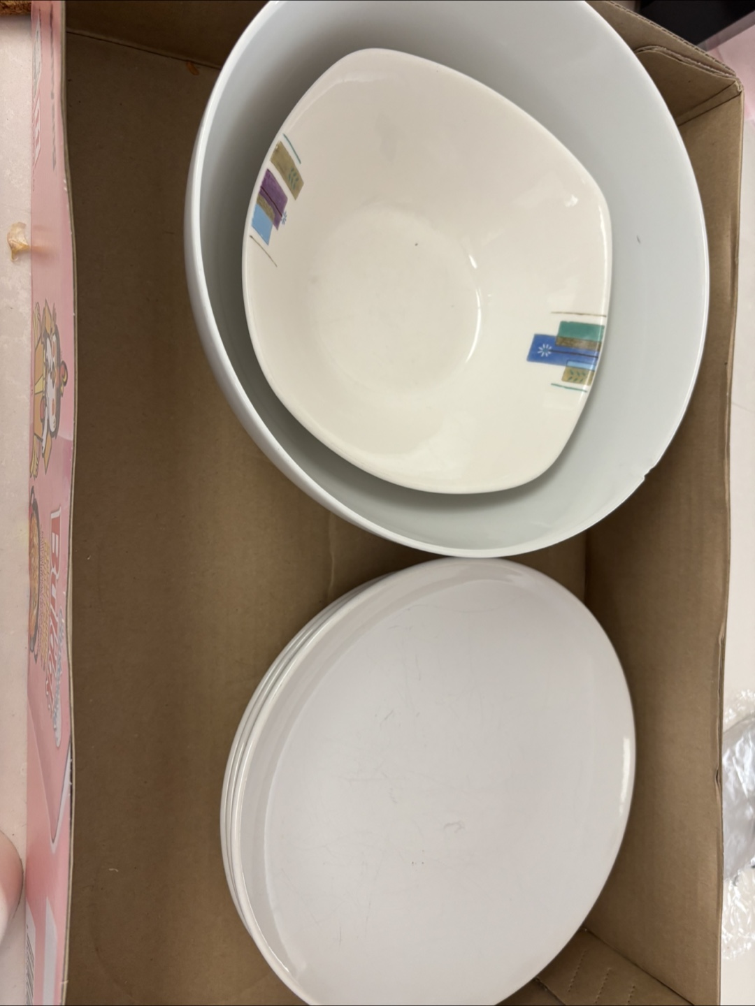 White Bowls and Plates for FREE