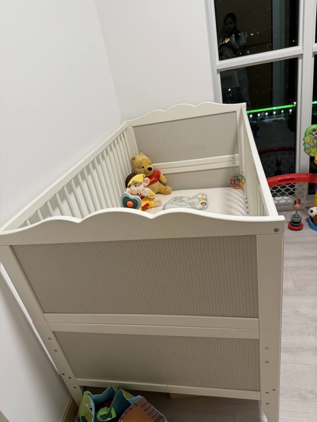Ikea Crib & Naturepedic Organic Mattress - photo 4