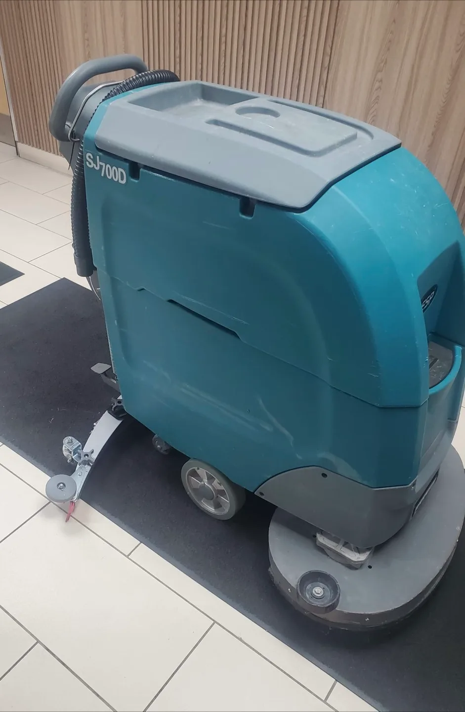 SJ700D Large Floor Scrubber Machine image indicator(3)