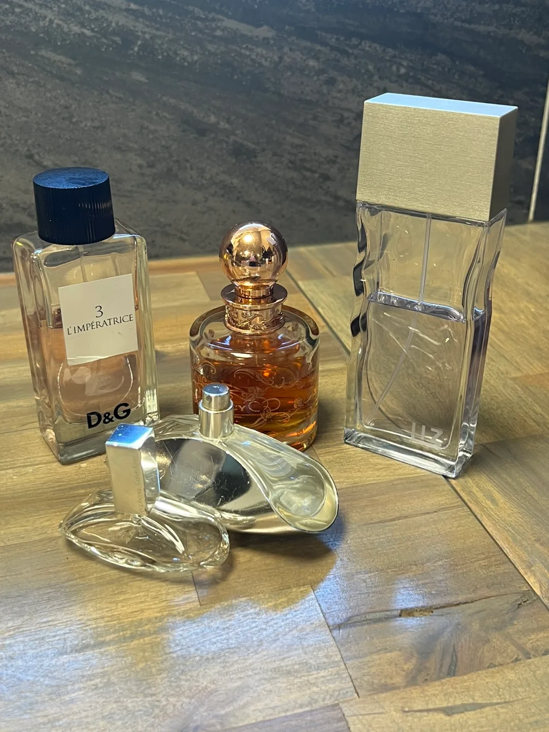 Bundle of Fine Fragrance Perfumes image indicator(10)