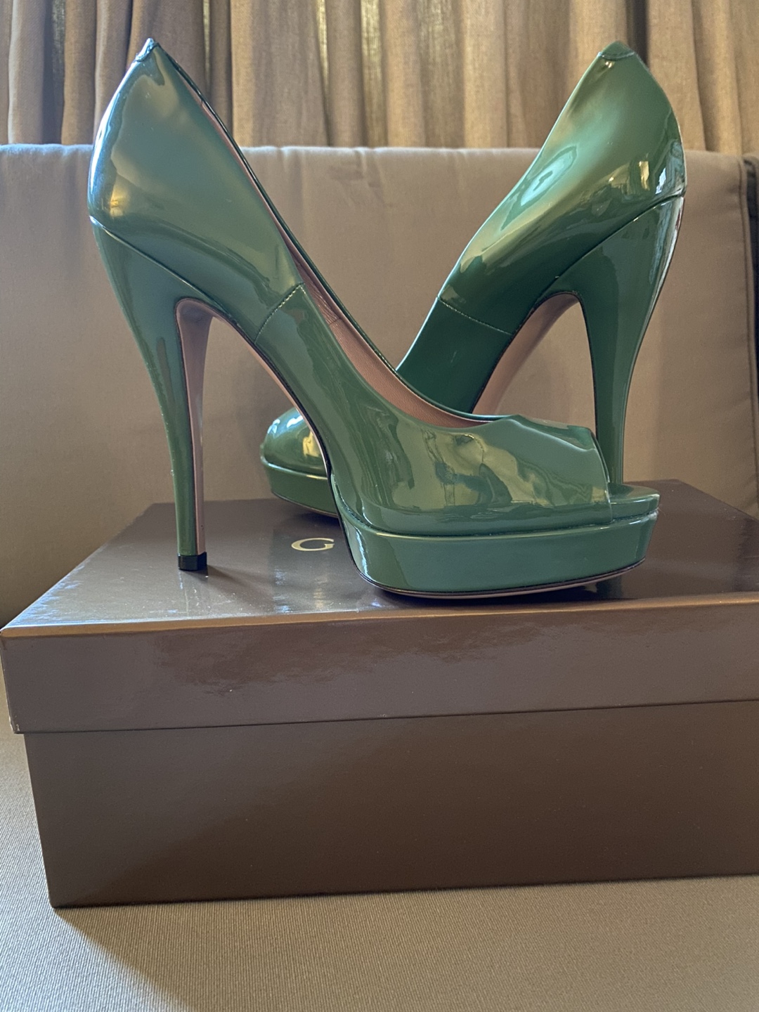Gucci Green Patent Leather Peep Toe Heels - Size 8.5