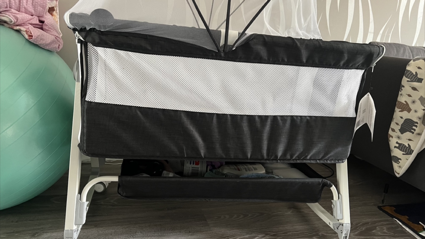 Black & White Baby Bassinet with Mosquito Net - photo 2