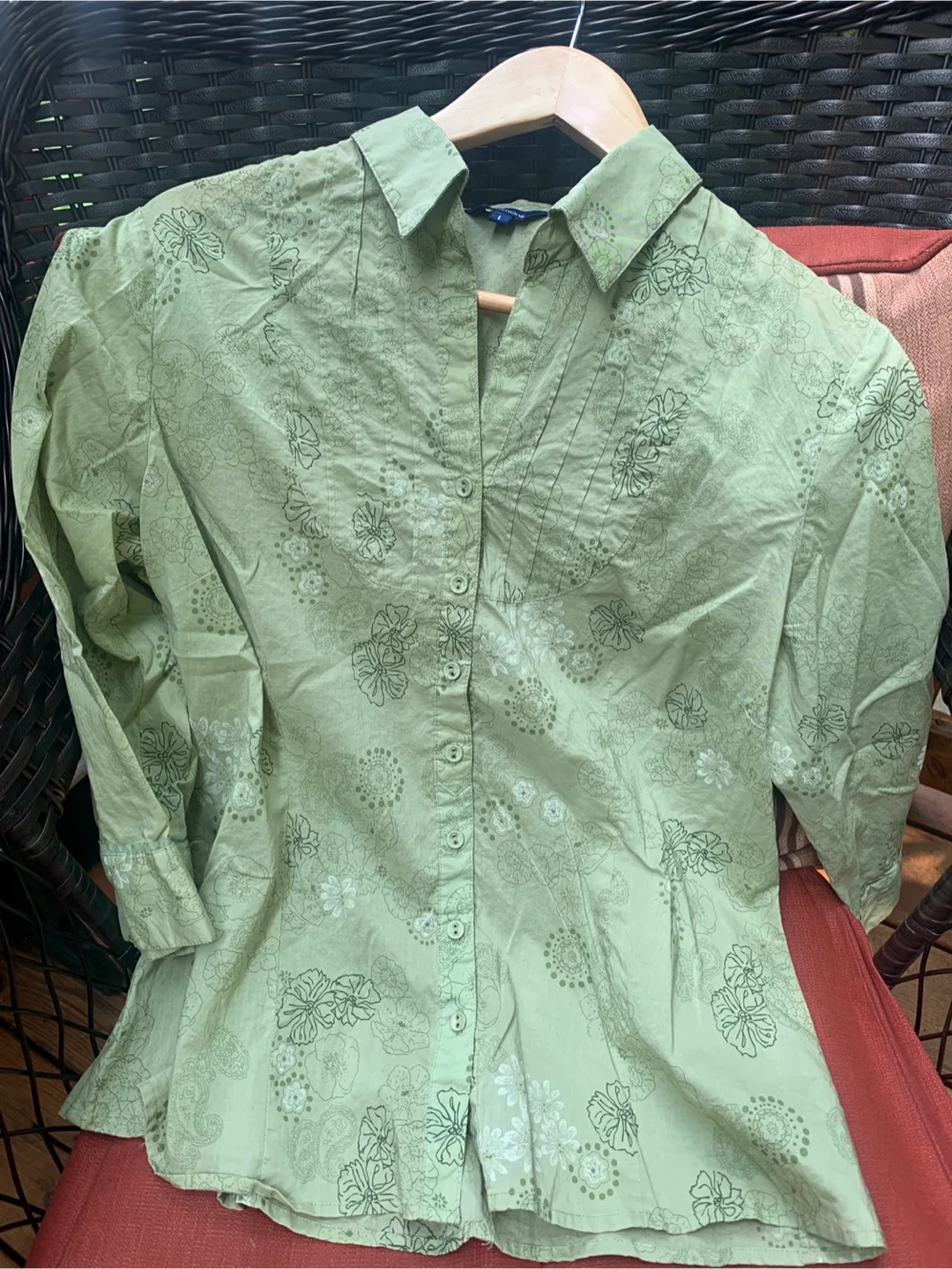 Woman's Sage Green Floral Blouse 🧡 image indicator(8)