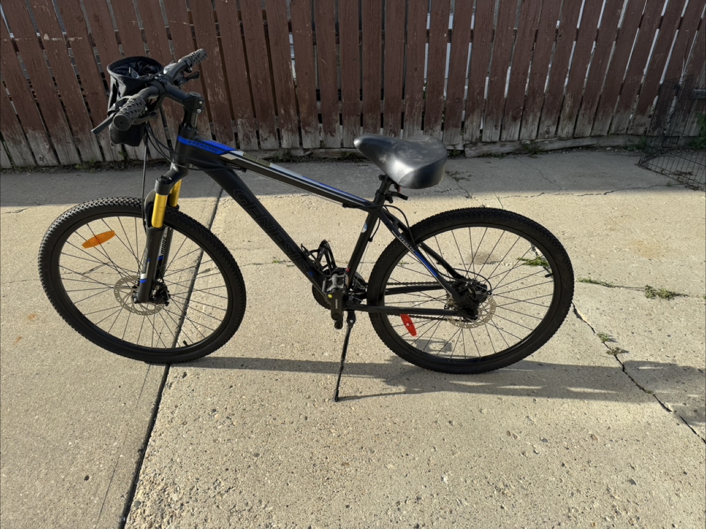 Genesis Mountain Bike - Great Condition! - photo 3
