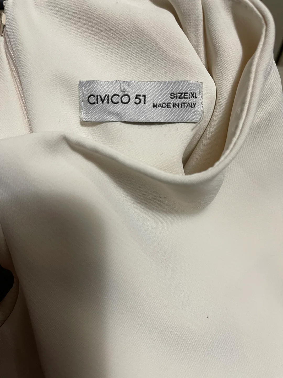 Civico 51 White Dress - Size XL image indicator(4)