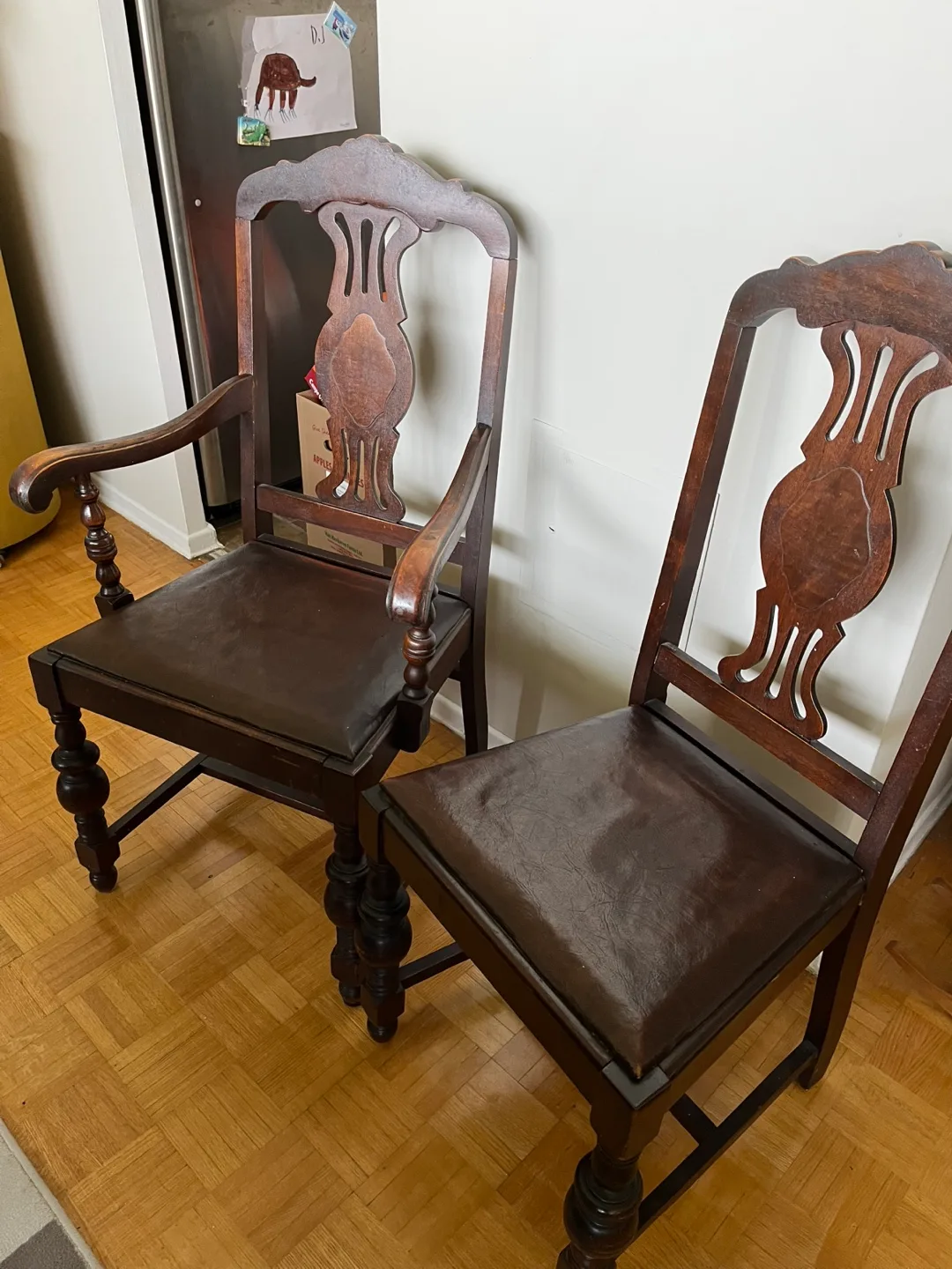 Antique Dining Table and Chairs image indicator(4)