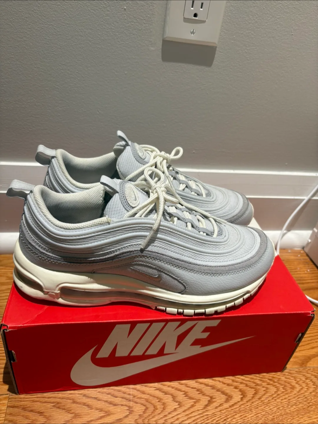Nike Air Max 97 Grey/White, Size 10.5 US image indicator(2)