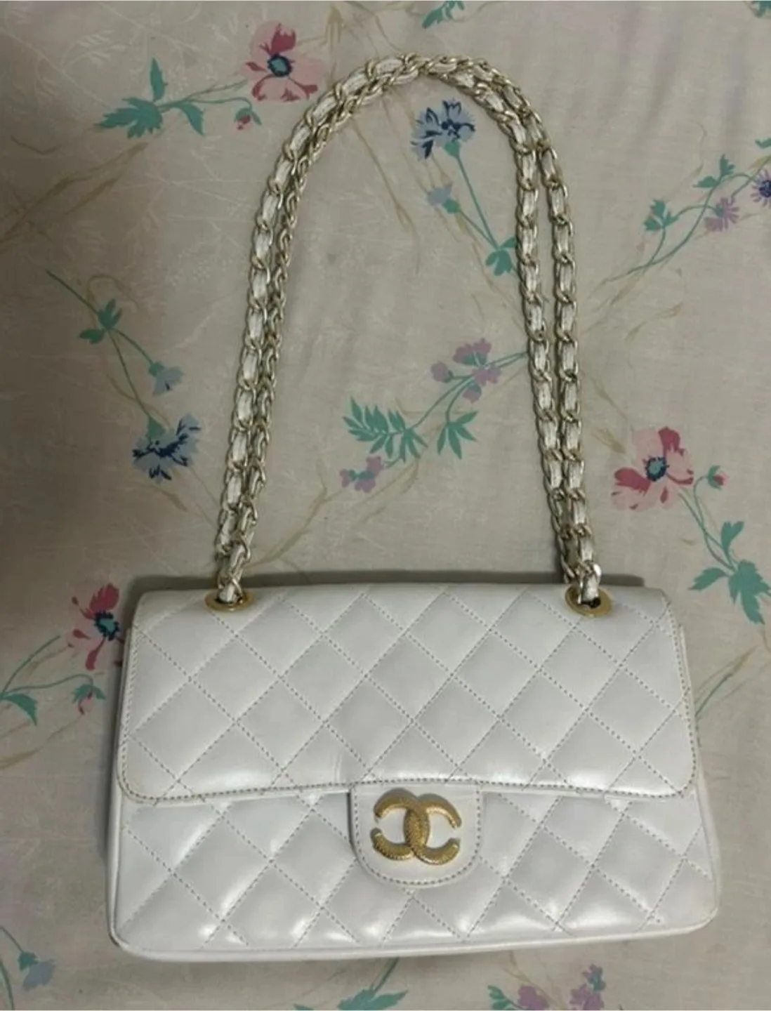 Boulevard White Leather Shoulder Bag thumbnail