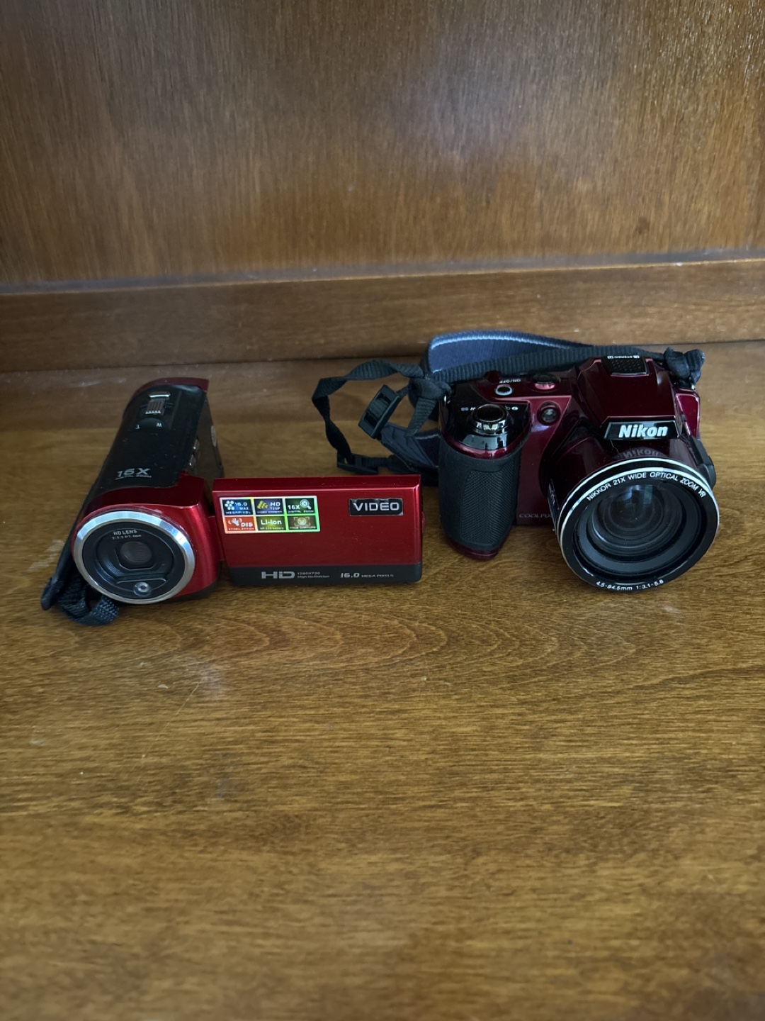 Nikon Coolpix L120 & HD Video Camera