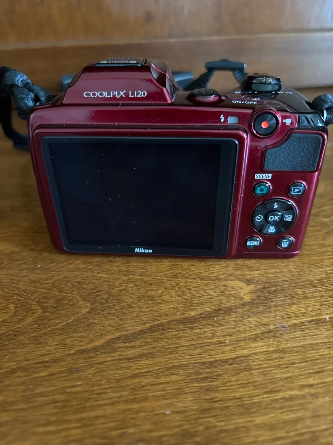 Nikon Coolpix L120 & HD Video Camera image indicator(3)