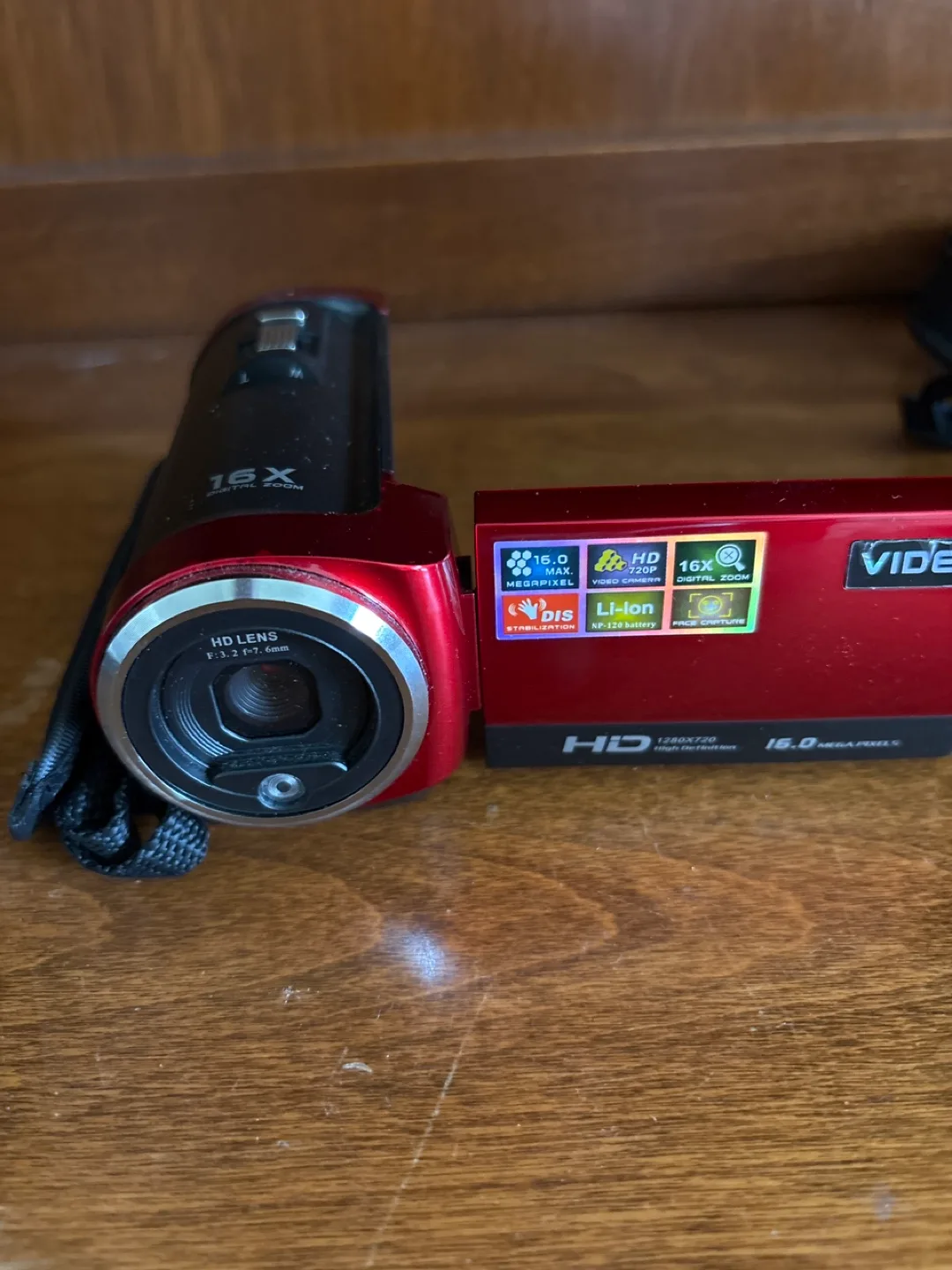 Nikon Coolpix L120 & HD Video Camera image indicator(4)