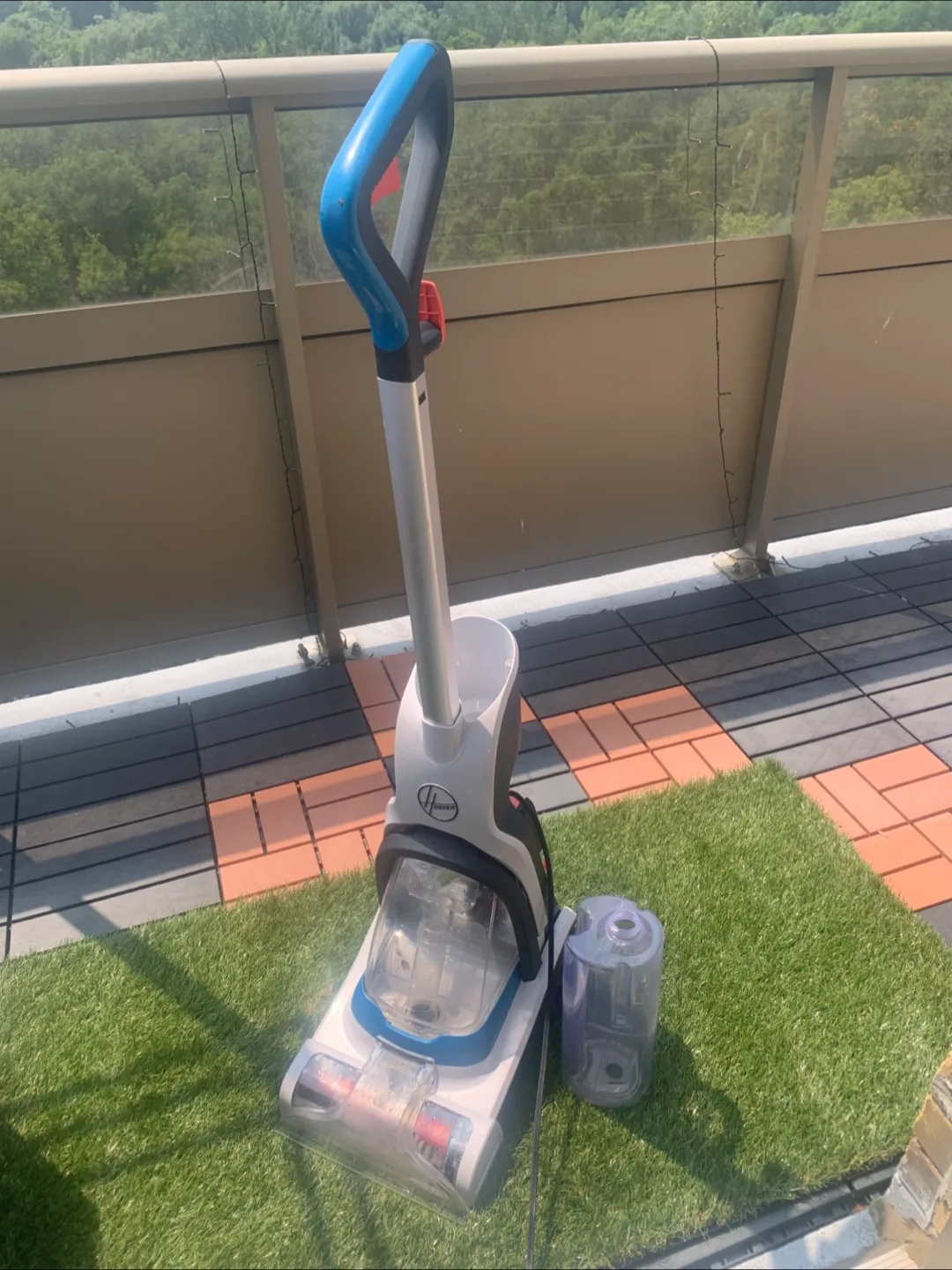Hoover PowerDash Pet Compact Carpet Cleaner thumbnail
