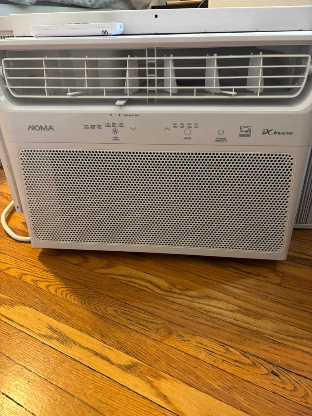 NOMA iQ 10,000-BTU Inverter Window Air Conditioner image indicator(2)