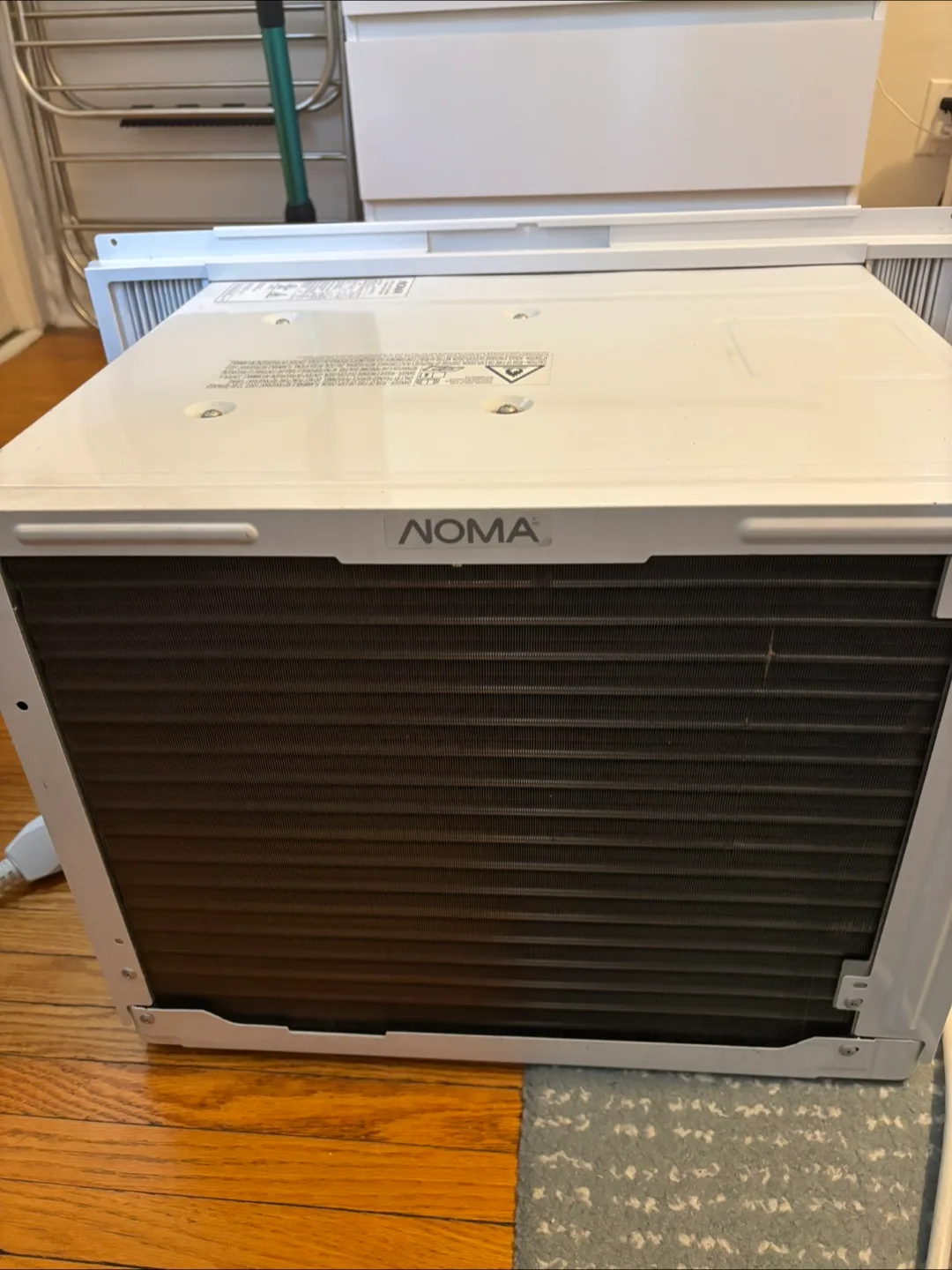 NOMA iQ 10,000-BTU Inverter Window Air Conditioner image indicator(5)