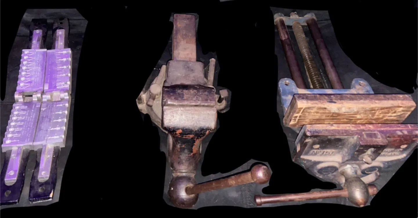 Vertex Blue Steering Wheel & Vises image indicator(3)