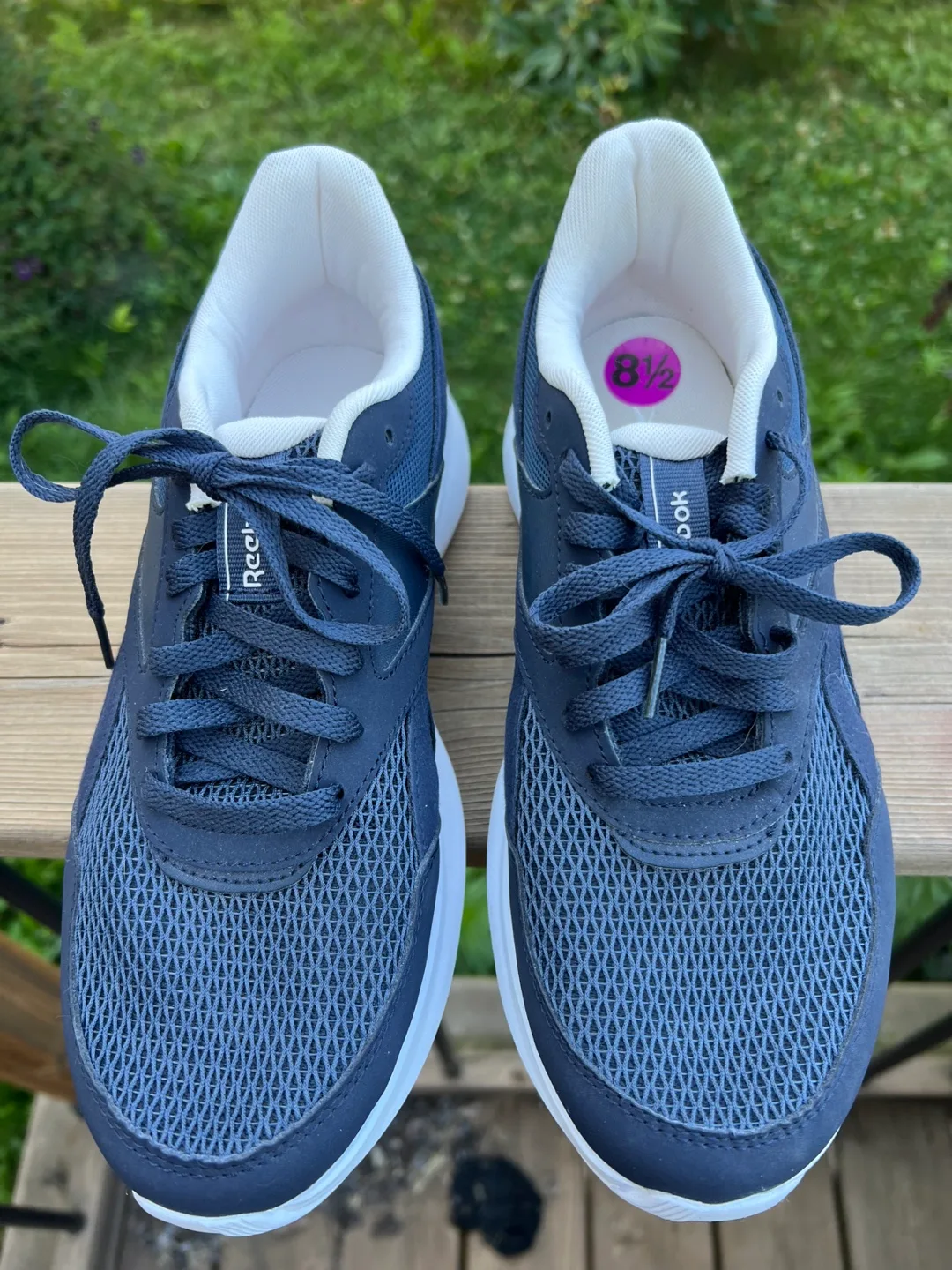 NEW Reebok Running Shoes - Size 8.5 thumbnail
