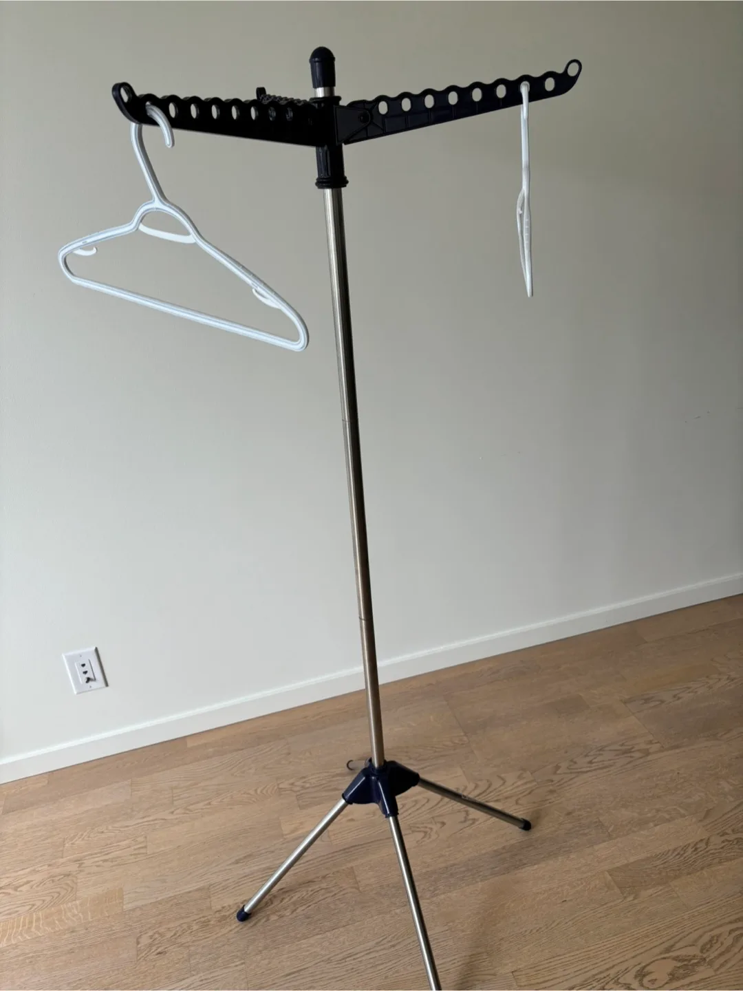 Clothes Drying Rack (foldable) thumbnail