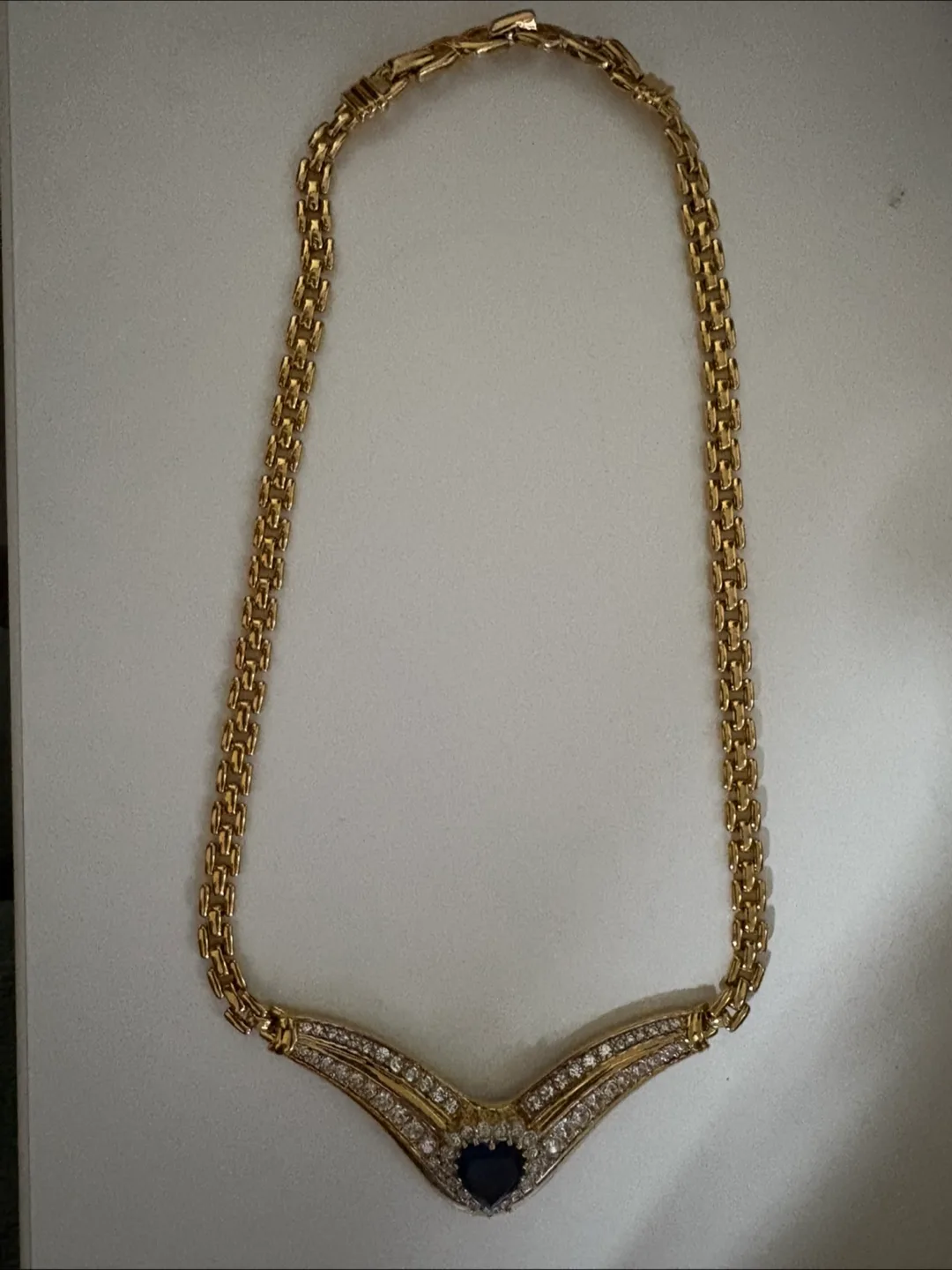 Vintage Nina Ricci Gold Tone Necklace thumbnail