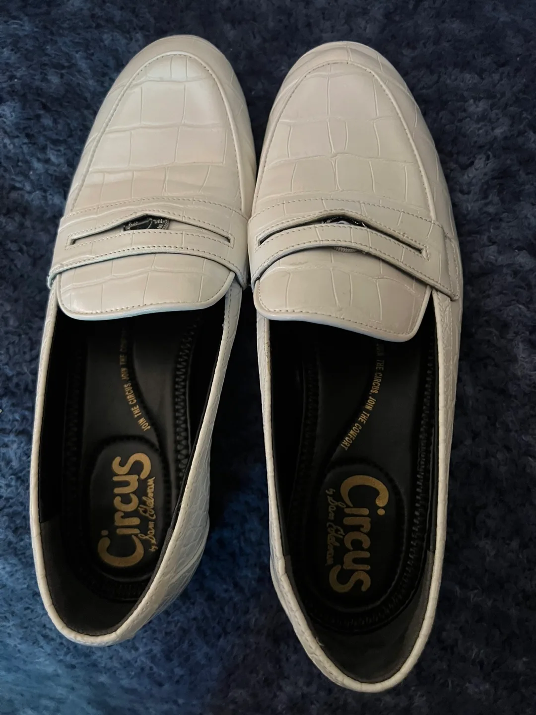 Bueno Blue Leather Loafers Size 8 image indicator(3)