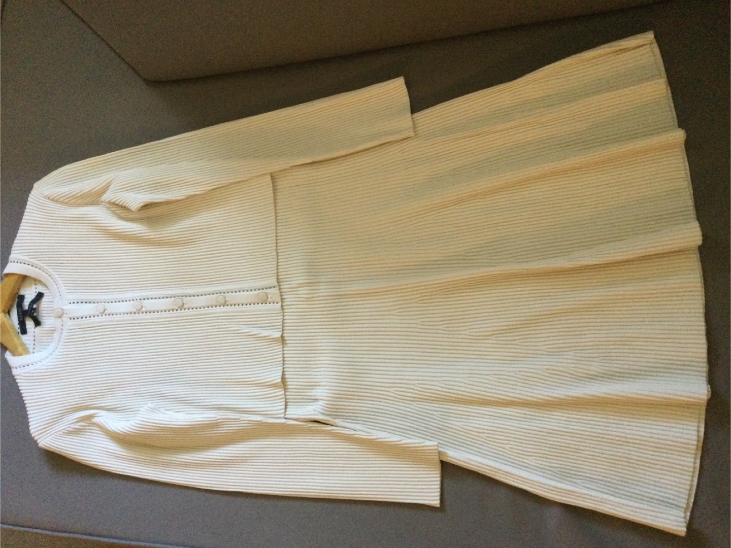 Gucci Cream Ribbed Knit Dress & Cardigan Set - photo 5
