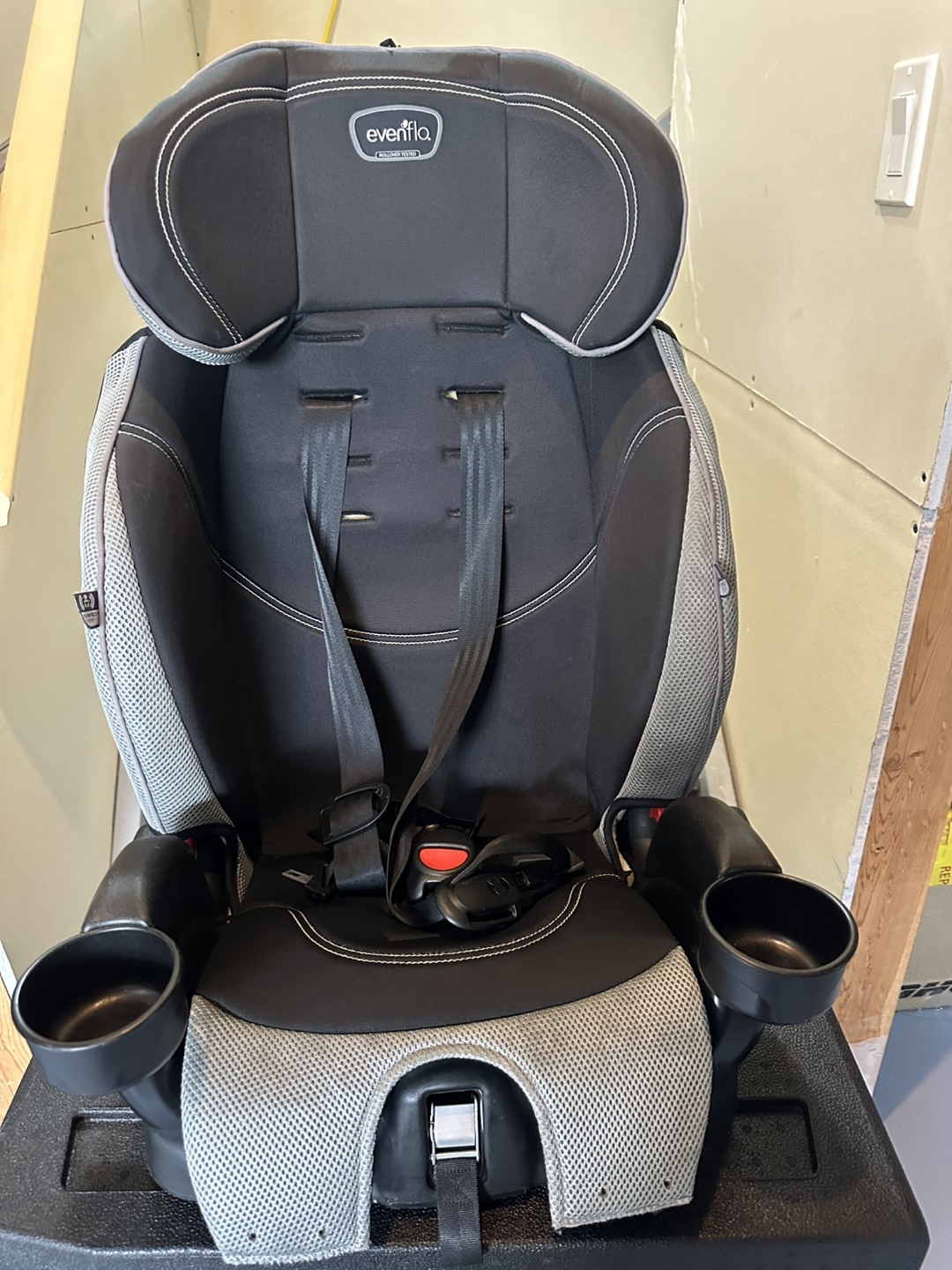 Evenflo Car Seat - photo 2