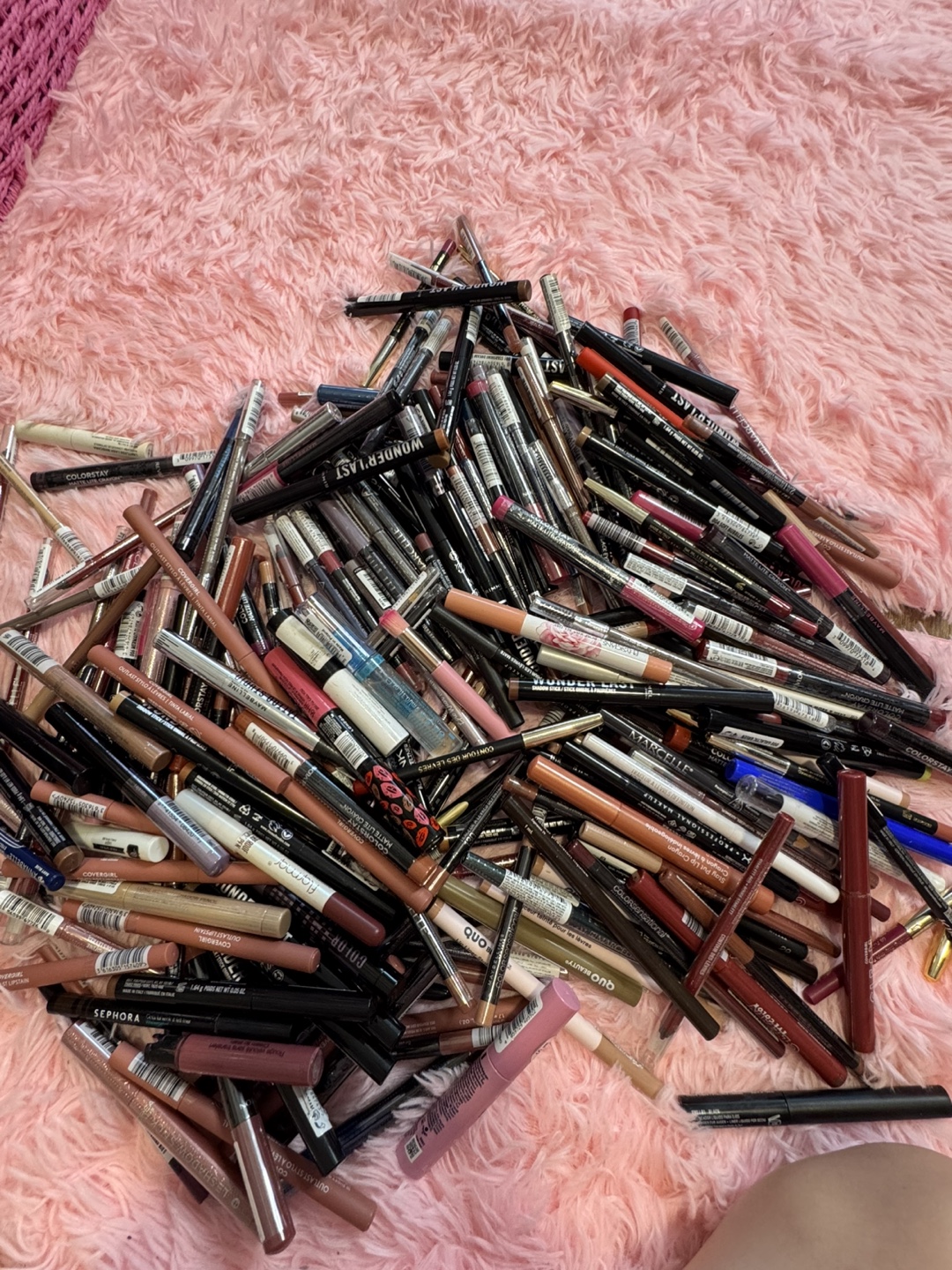 Mixed Makeup Lot - Foundation, Lipstick, Mascara - photo 5