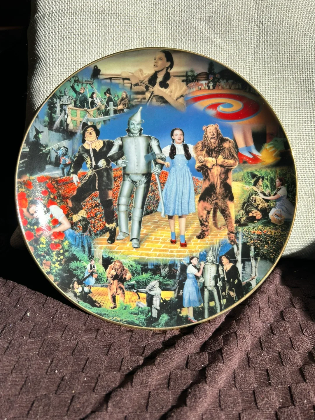 The Bradford Exchange "Follow the Yellow Brick Road" Plate thumbnail