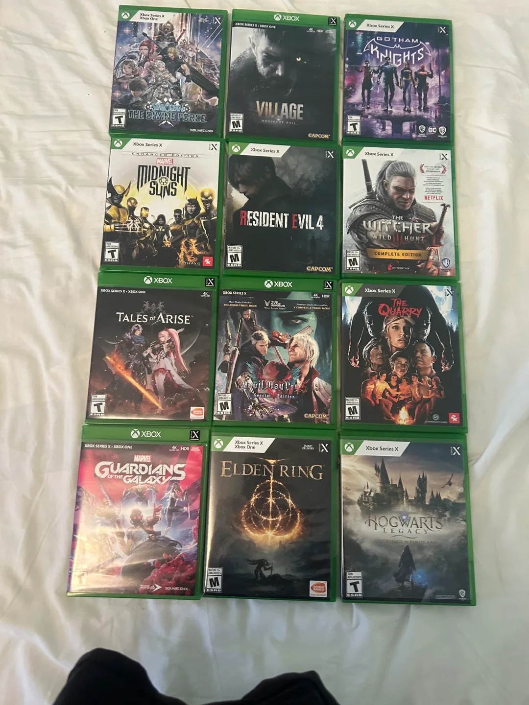 Xbox Series X 1TB SSD Console + Games image indicator(3)