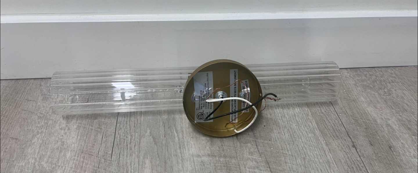 1 Ribbed Glass Wall Sconce for sale - photo 4