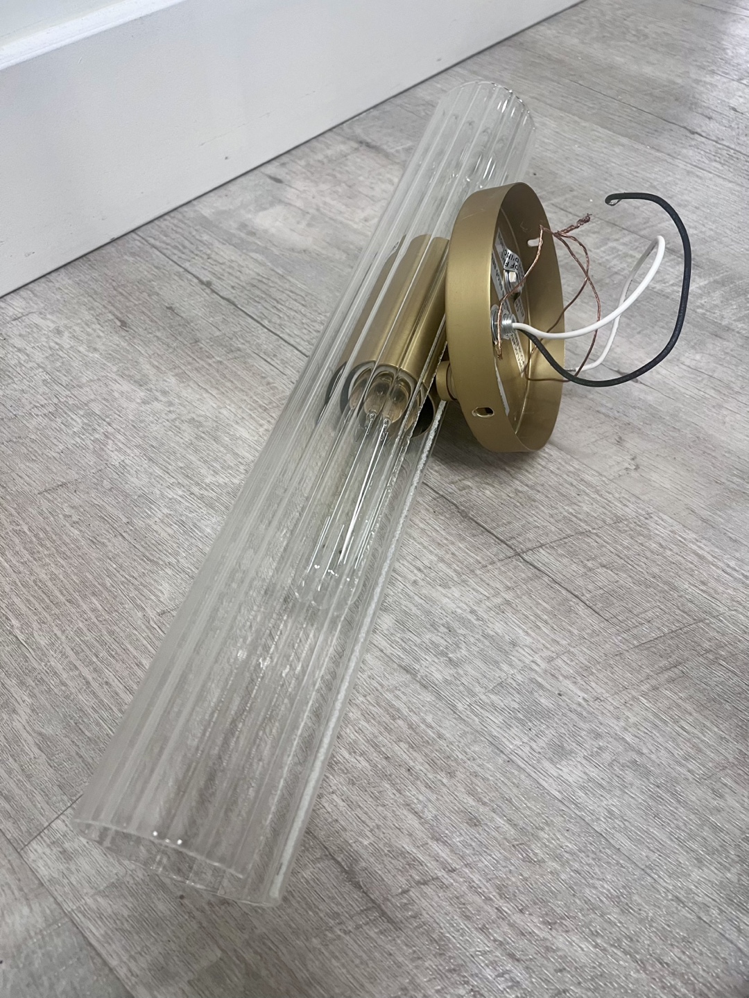 1 Ribbed Glass Wall Sconce for sale - photo 3