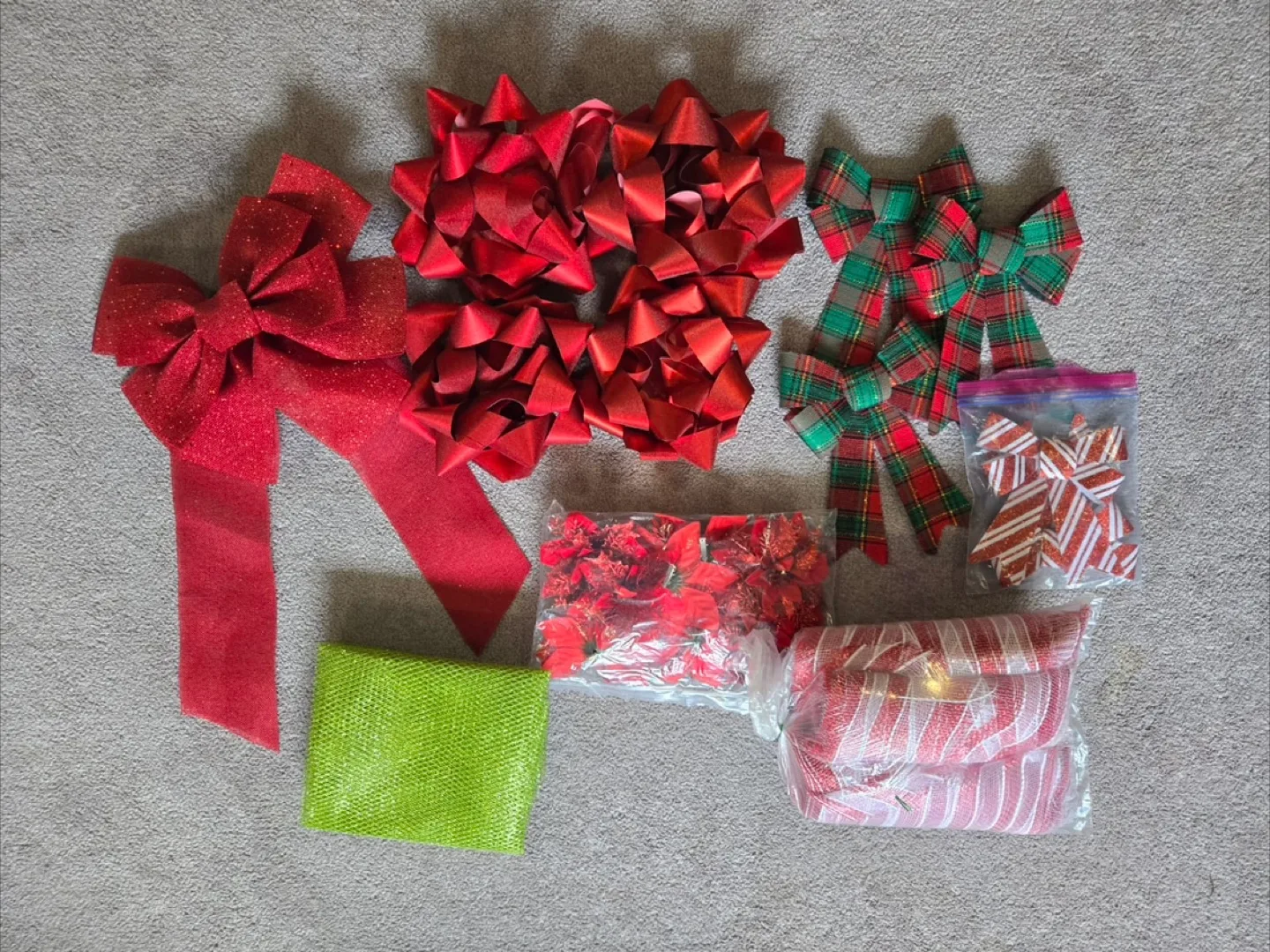 Christmas Bows & Decorations Bundle thumbnail