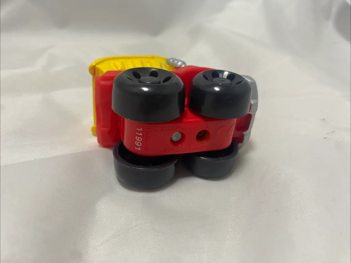 Hasbro Lil Chuck and Friends Chuck the Dump Truck image indicator(3)