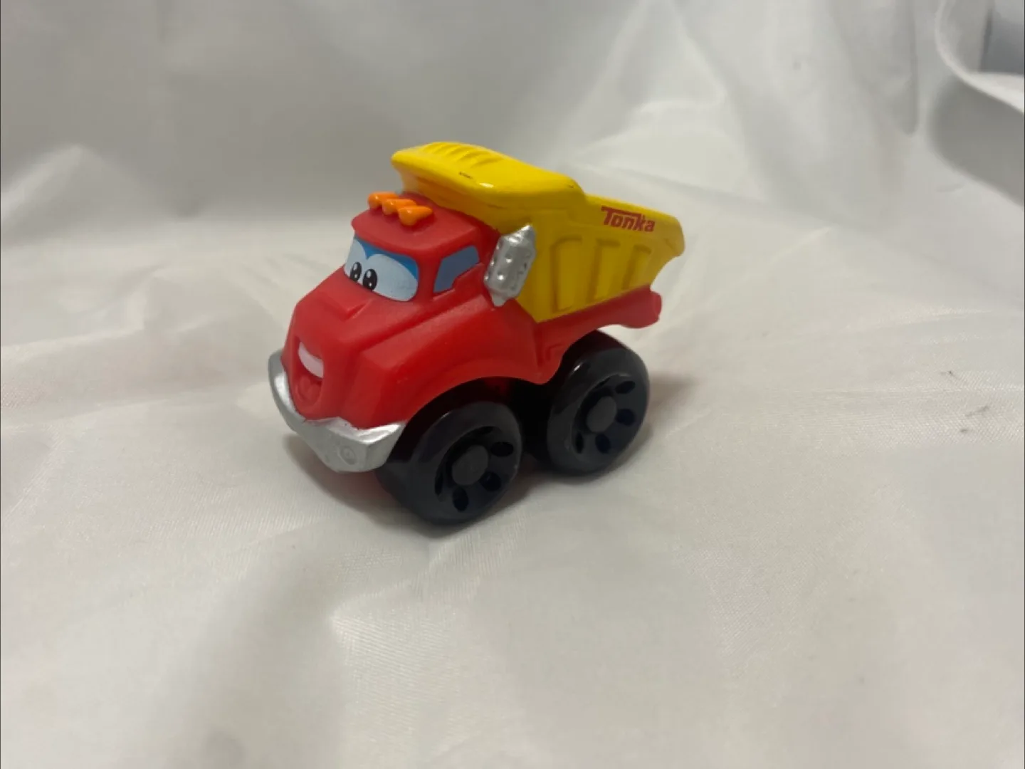 Hasbro Lil Chuck and Friends Chuck the Dump Truck thumbnail