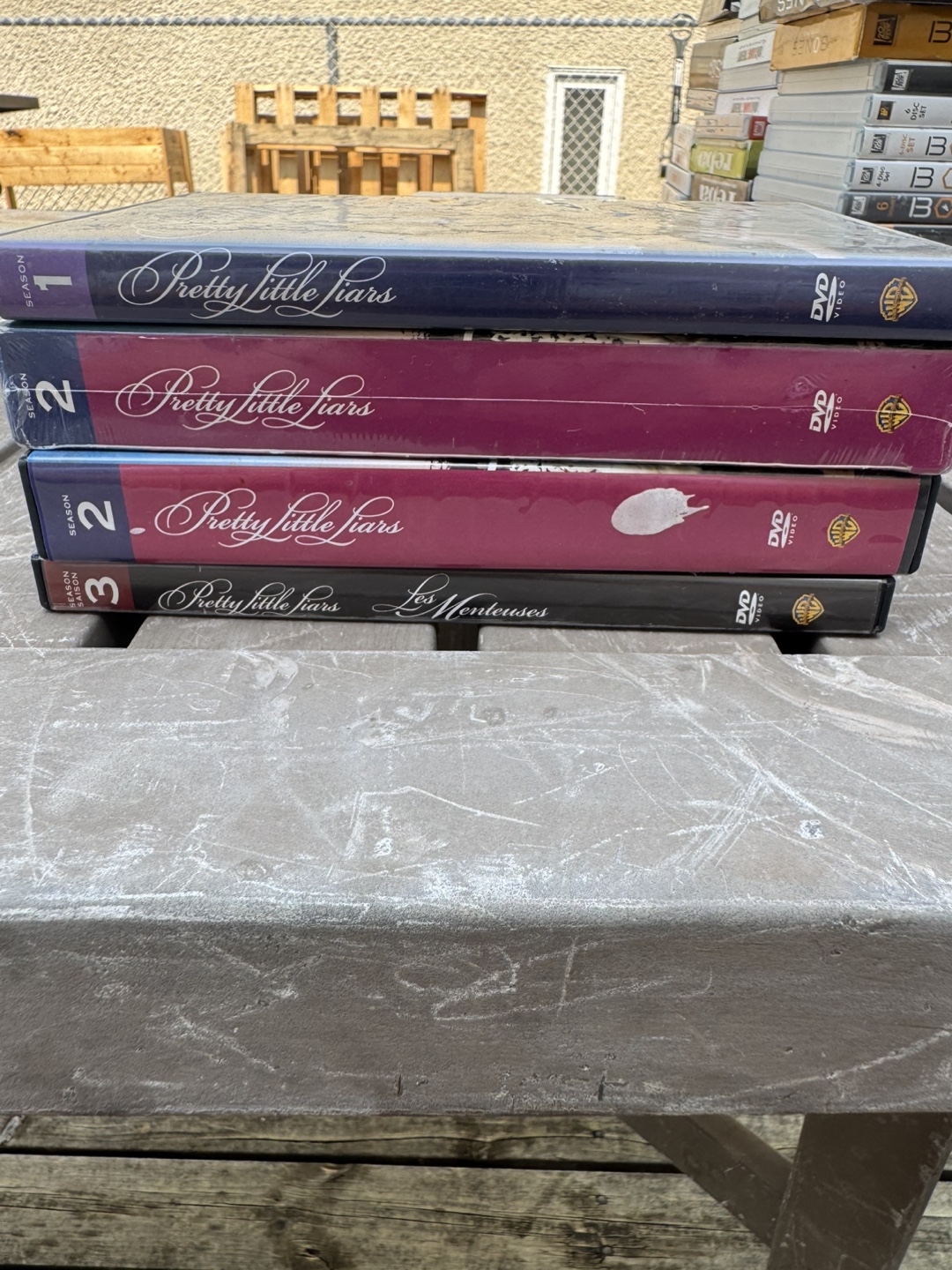 Pretty Little Liars DVD Seasons 1-3 - photo 2