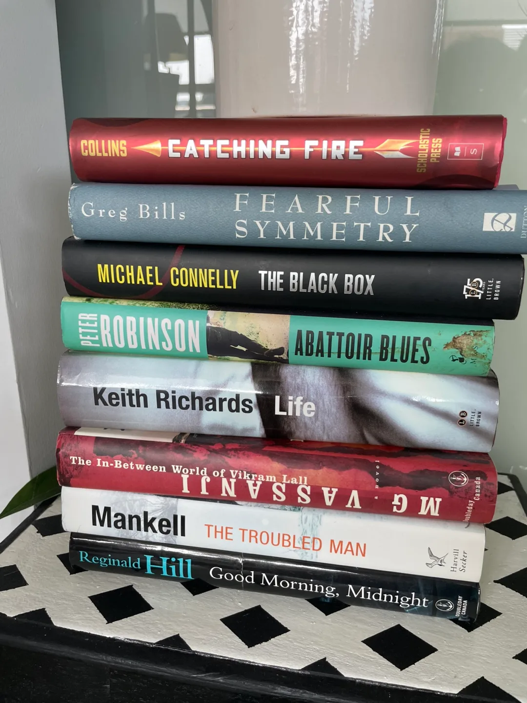 Mixed Lot of Books - Collins, Connelly, Mankell + More thumbnail