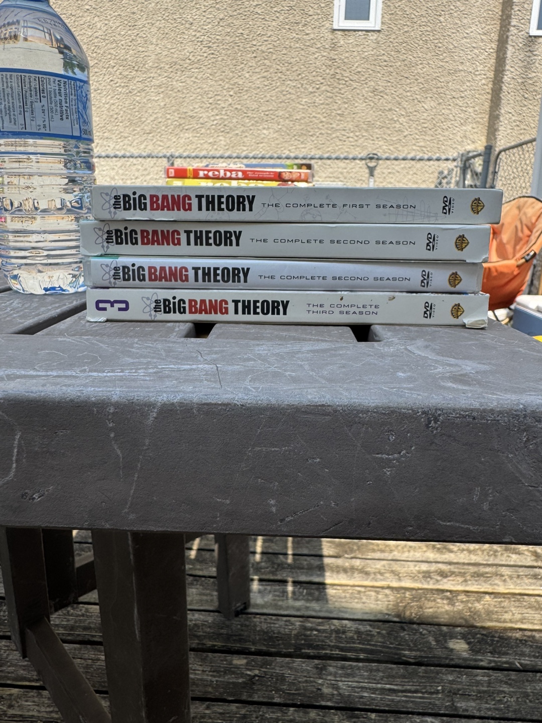 The Big Bang Theory Seasons 1-3 DVD - photo 2