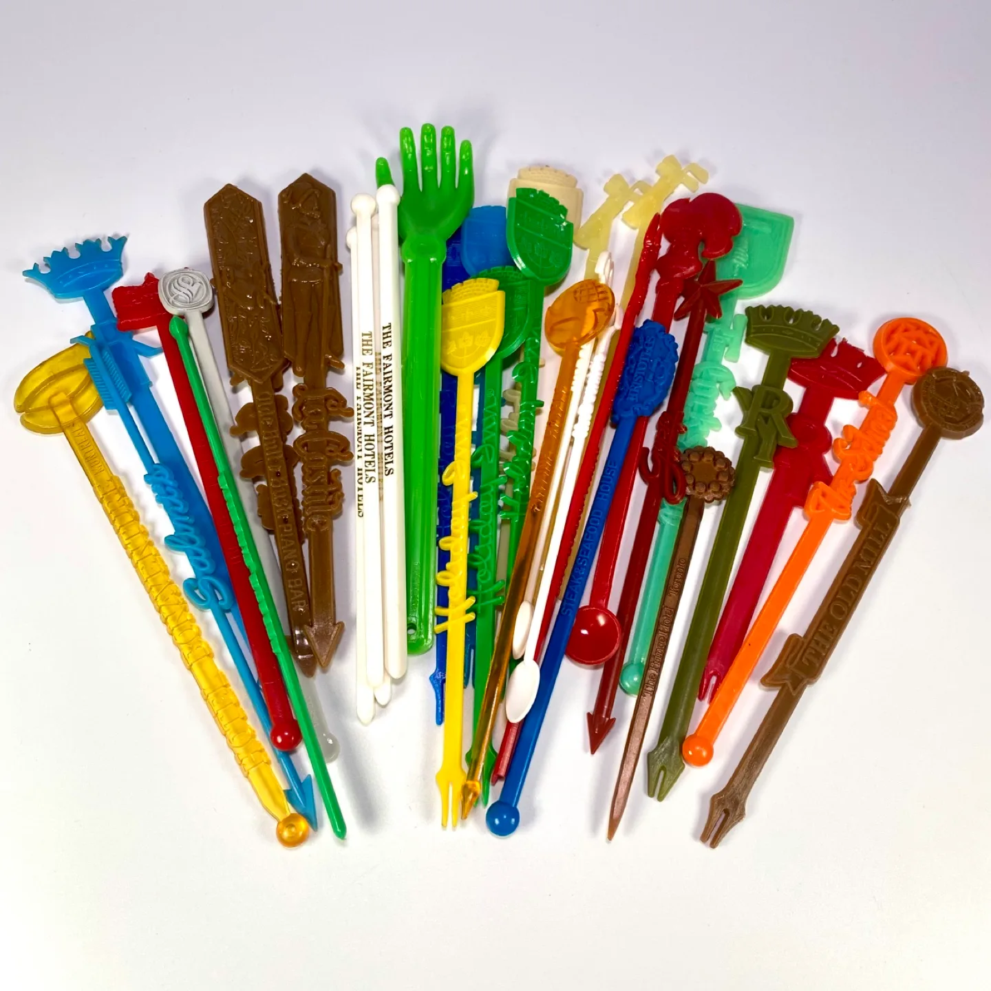 34x Vintage Swizzle Sticks thumbnail