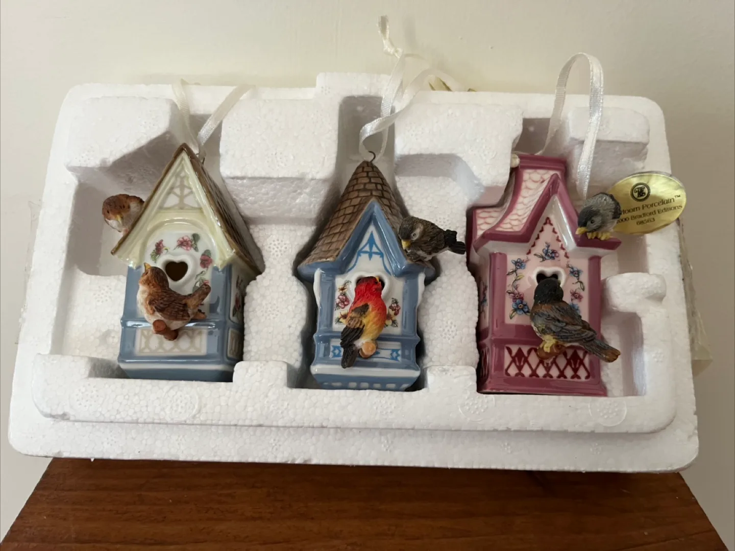 Bloom Porcelain miniature Birdhouses Bradford Editions thumbnail