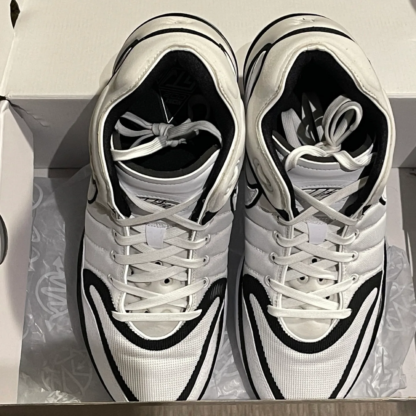 Nike Air Zoom G.T. Hustle 2 - Size 12 image indicator(3)