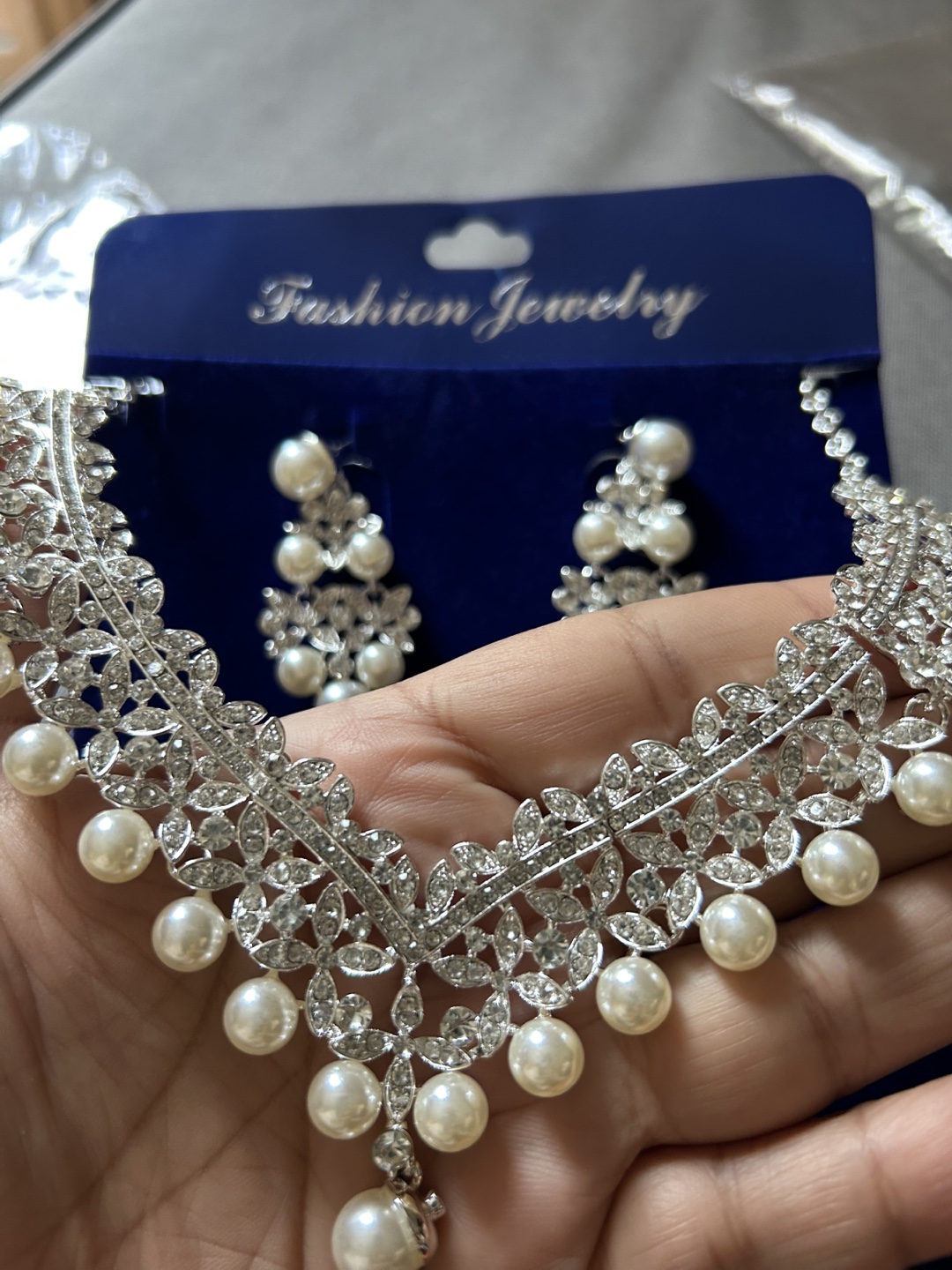 Fashion Jewelry Necklace and Earrings Set - photo 2