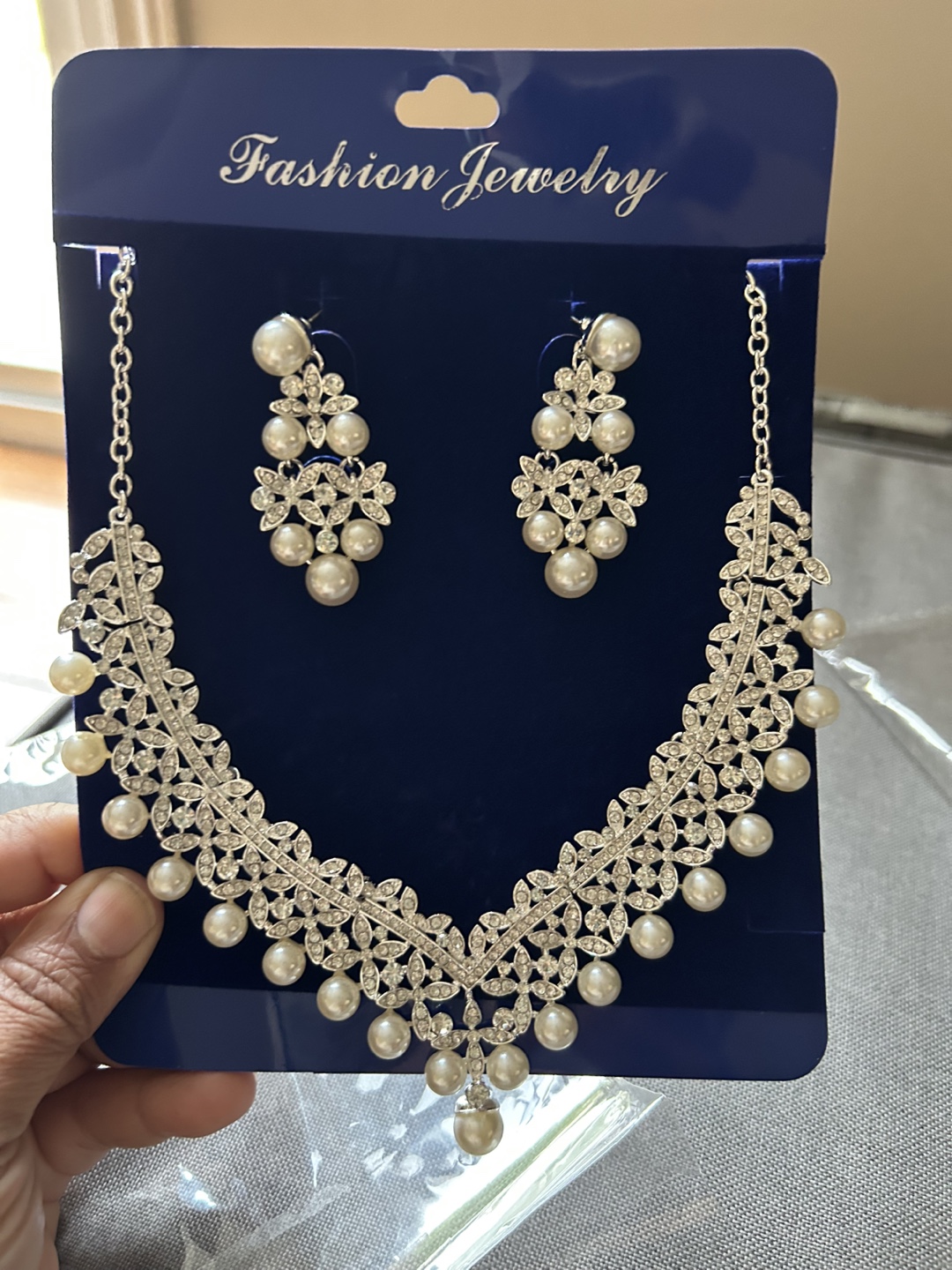 Fashion Jewelry Necklace and Earrings Set - photo 3