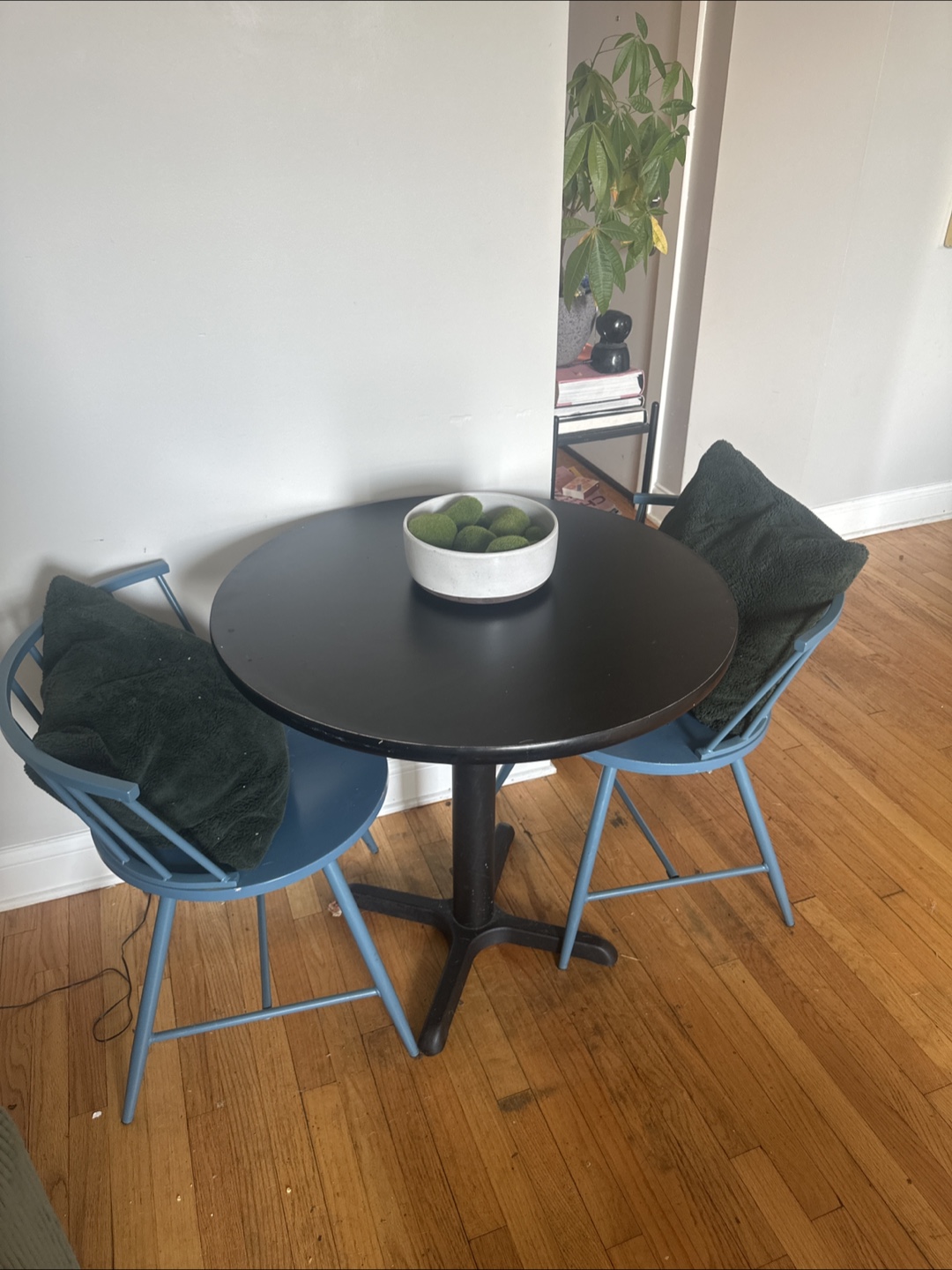 Round Dining Table with Two Chairs