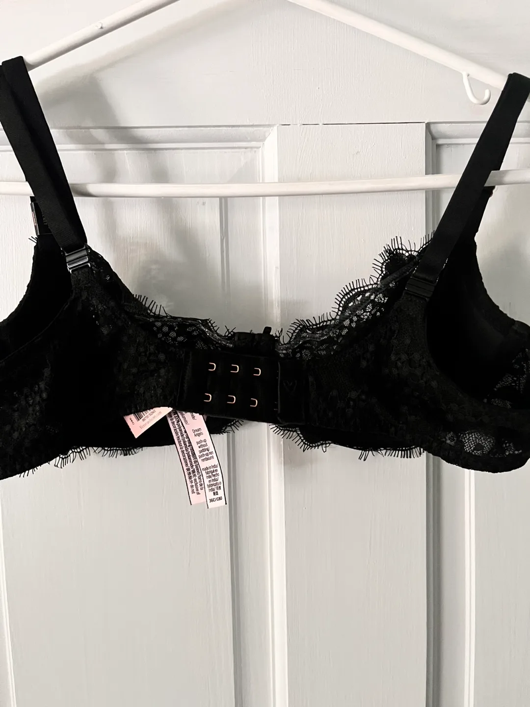 Victoria's Secret Black Lace Bra - Size 36C image indicator(5)
