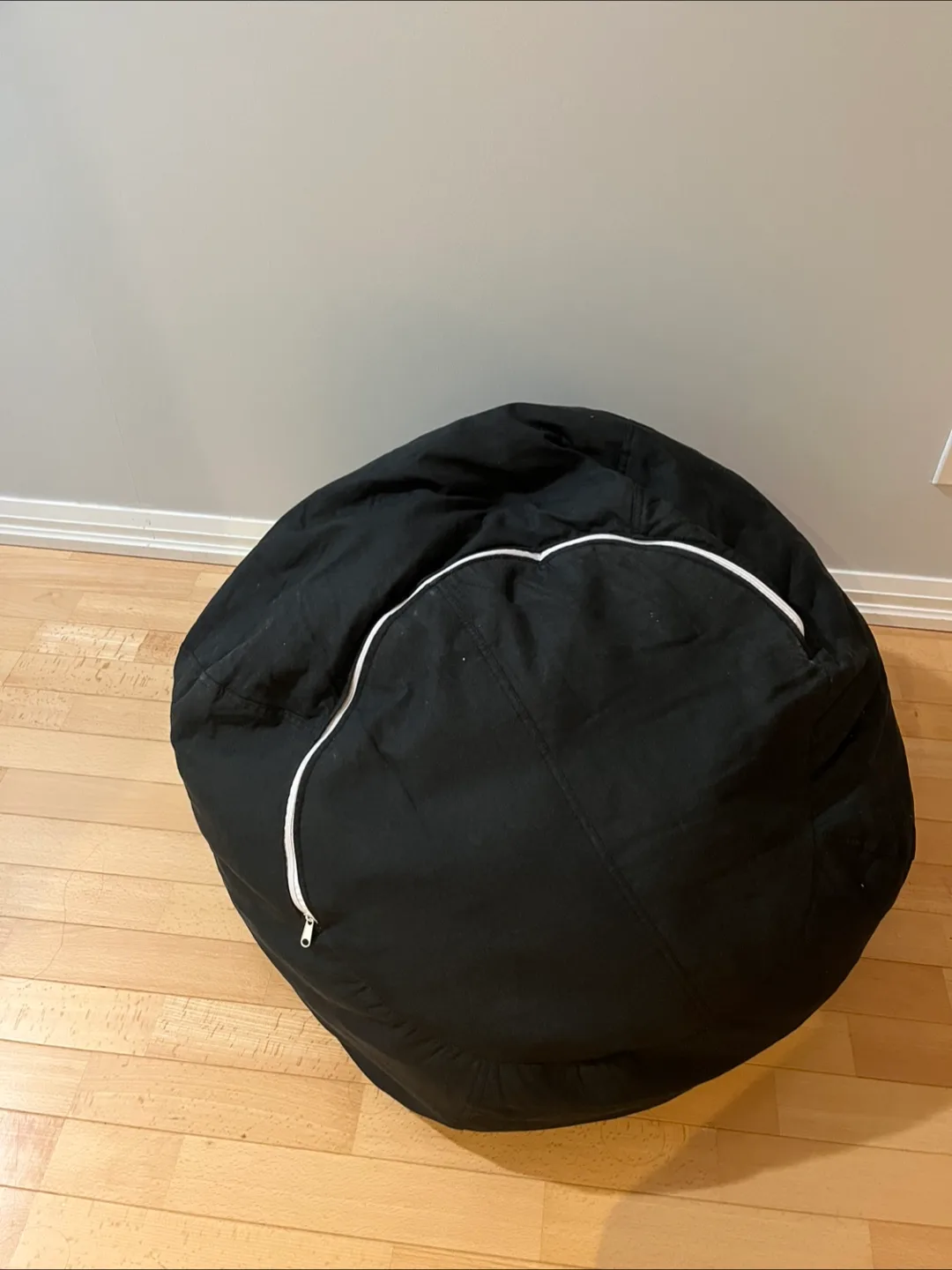 Bean Bag - Black (with inserts) image indicator(6)